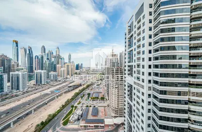 24/7 laundromat in Jumeirah tower cluster Q