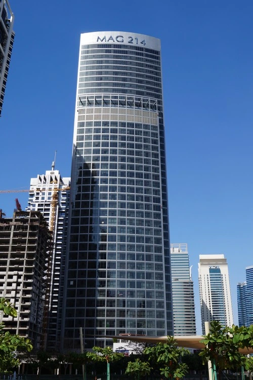 laundry-and-dry-cleaning-in-jumeirah-lakes-tower-cluster-r